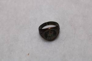 lot A-169 image: Vintage Sterling Silver Jesus Ring