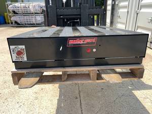lot 1010 image: Weather Guard Pack Rat Drawer Unit, 308-5