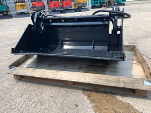 lot 44 image: SDLANCH 4-in-1 Bucket for Mini Skid Steer
