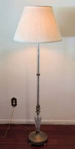 lot 24 image: Etched Glass Floor Lamp
