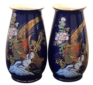 lot 34 image: Pair of Vintage Japanese Kutani Vases