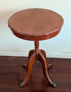 lot 51 image: Round Claw Foot Accent Table