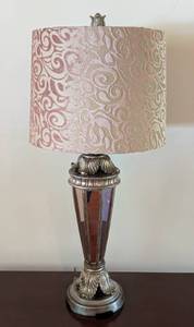lot 53 image: Decorative Mirrored Table Lamp