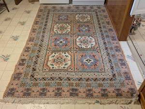 lot 68 image: Woven Wool Area Rug