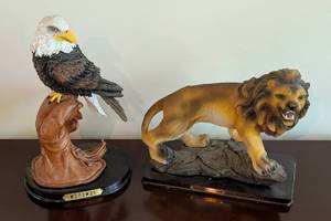 lot 123A image: Large Eagle and Lion Resin Figurines