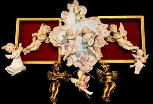 lot 151 image: Assorted Vintage Decorative Angel Figurines