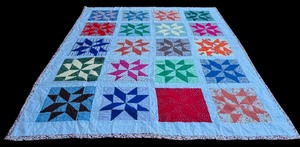 lot 141 image: Beautiful Vintage Two Sided Quilt
