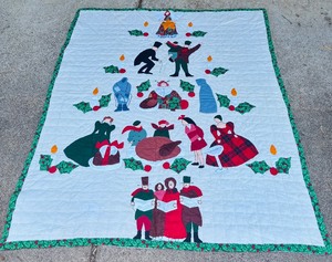 lot 143 image: Charming Holiday Themed Quilt