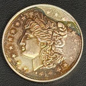 lot 111 image: One Troy Ounce .999 Fine Silver Round with Lady Liberty Design