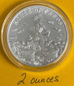 lot 135 image: 2022 2-Ounce .999 Silver House of Cards Coin