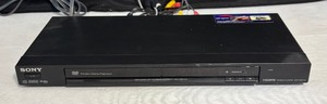lot 40 image: Sony CD  DVD Player Model DVP-NS77H