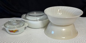 lot 87 image: Vintage Dishes and Bowls