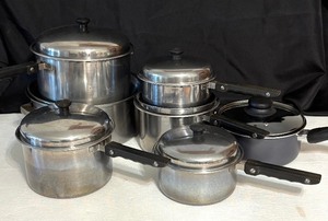 lot 88 image: Assorted of Pots and Pans with Lids