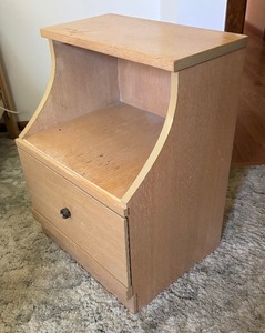 lot 5 image: Vintage Harmony House Side Table  Nightstand  Accent Table
