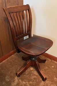 lot 108 image: Charming Vintage Wooden Office Chair