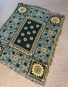 lot 114 image: Beautiful Blanket