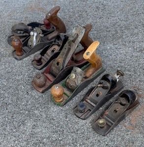 lot 185 image: Assorted of Vintage Planers