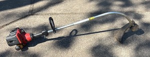lot 192 image: Homelite Trimmer Model 20677