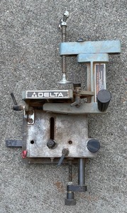 lot 233 image: Delta Universal Tenoning Jig