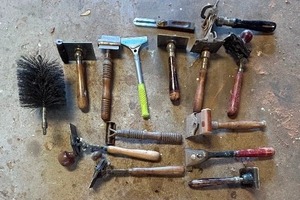 lot 212 image: Variety of Vintage Tools