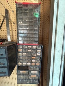 lot 163 image: Large Plastic Wall Hanging Shop Storage Drawers and Contents