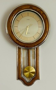 lot 134 image: Vintage Linden Wall Clock