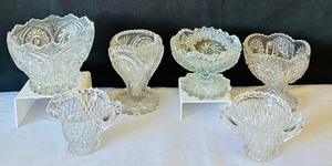 lot 47 image: Variety of Vintage Glassware