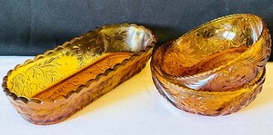 lot 54 image: Set of 3 Vintage Indian Glass Tiara Rose Dishes