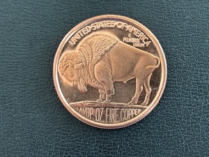 lot 74 image: 1 Ounce .999 Fine Copper Round