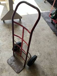 lot 57 image: Hand Truck