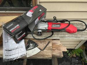 lot 92 image: TOOL SHOP Oscillating Multi-Tool in Good Working Condition