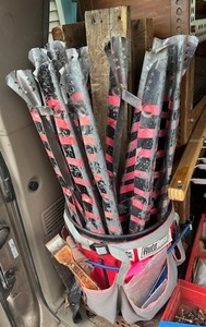lot 100 image: Auto Boss Bucket Caddy w 4 Metal Sawhorses