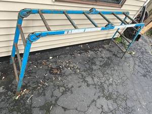lot 102 image: Underwriters Laboratories Metal Adjustable Ladder (12 5 Straight)