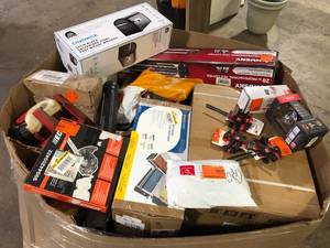lot 47 image: Gaylord of Assorted Tools Hardware and General Merchandise Various Models and Conditions Customer Returns See Pictures