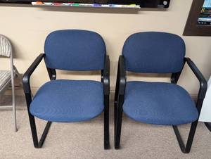 lot 31 image: MSRP $1,110 HON Solutions 4000 Series Guest Reception Chairs  Set of 2 in Navy Wide Cushions for Comfort & Support  Durable Steel Frame with Stain-Resistant Upholstery  Great For Waiting Rooms, Lounges, Offices  Excellent Condition