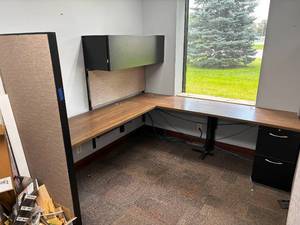 lot 5 image: MSRP $6,800&nbspHigh Quality HON LIKE NEW 2022 Accelerate Collection Workstation&nbspCubicle WFiling Cabinet  Overhead Cabinet  Upgraded 65 Fabric Panels, Laminate Worksurfaces -See Video&nbspFully disassembled -Fork Lift At Site 