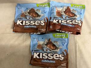 lot 150 image: 3 Bags of Hersheys Kisses Milklicious