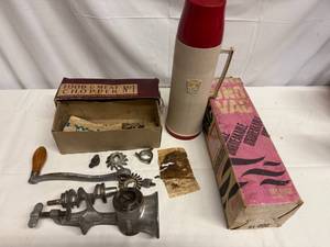 lot 9 image: Vintage Food & Meat Chopper & Thermos