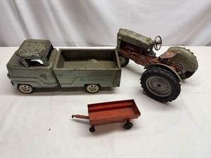 lot 18 image: Vintage Metal Tractor & Delivery Truck