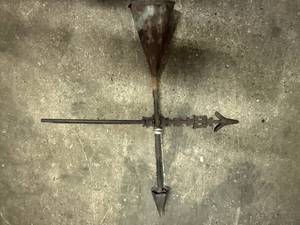 lot 22 image: Metal Weather Vane