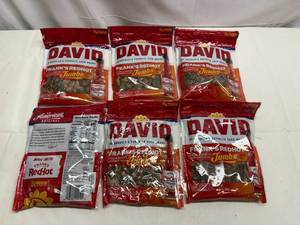 lot 40 image: 6x 5.25 David Jumbo Sunflower Seeds-Franks Red Hot