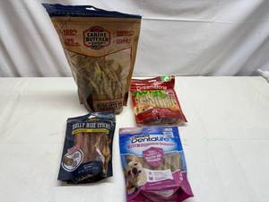 lot 61 image: Dog Treats & Dentalife
