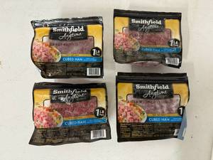 lot 117 image: L. 4x 1lb Cubed Ham-Smithfield Anytime Favorites