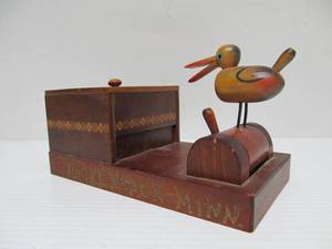 lot 60 image: Excellent Old Vintage Inlaid Wood Cigarette Dispenser wBird