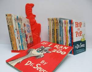 lot 62 image: Collection of Vintage Cat in the Hat Dr. Seuss Books