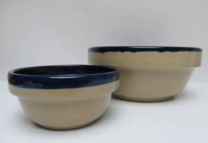 lot 88 image: 2 Vintage Unmarked Cobalt Blue Glazed Stoneware Mixing Bowls