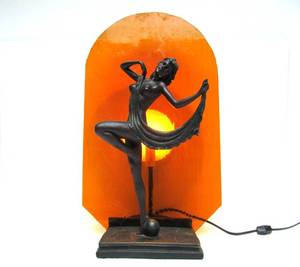 lot 6 image: Lovely Vintage Style Art Deco Figural Lamp wGlass Shade