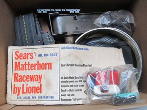 lot 118 image: Sears Matterhorn Raceway Slot Car Set wCars