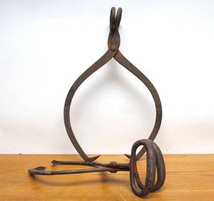 lot 122 image: 2 Sets of Antique Cast Iron Industrial Ice Tongs