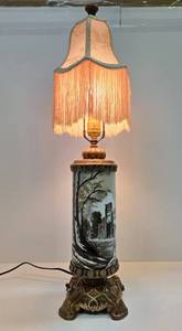 lot 233 image: Beautiful Antique Signed BACCARAT Glass Table Lamp wCastle Scene